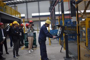 美好裝配重慶江津廠完成首批產(chǎn)品交付，實(shí)況時(shí)報(bào)見(jiàn)證重慶效率與禮儀